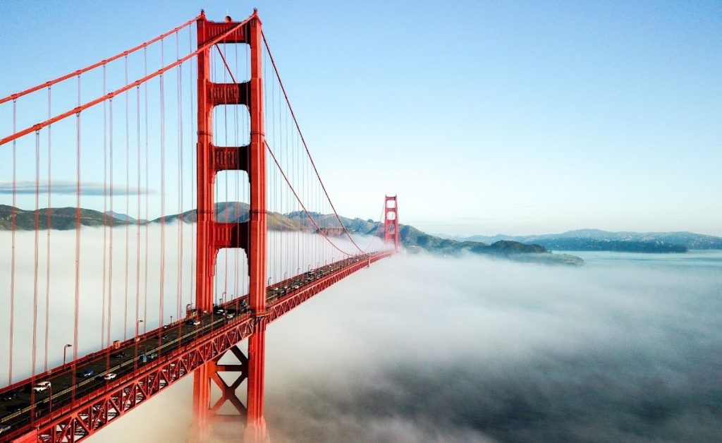 the Golden Gate Bridge, an example of what to see during California trips