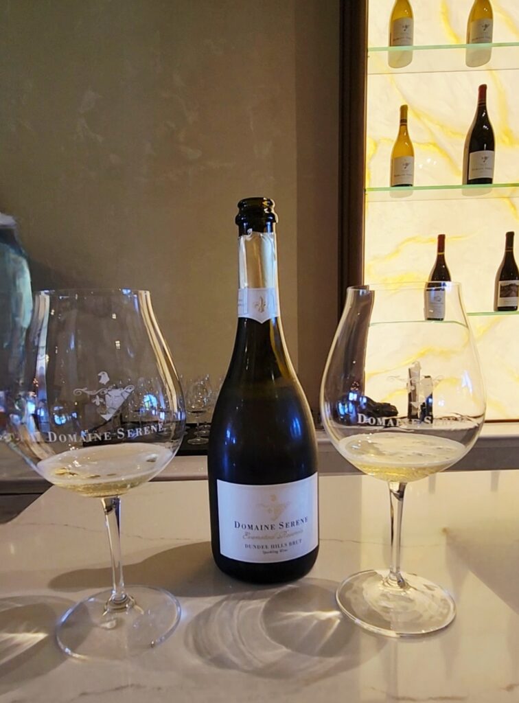 26 Sensational Must-Visit Oregon Wineries in the Willamette Valley 48 Sparkling-style wine and two glasses filled with tastes.