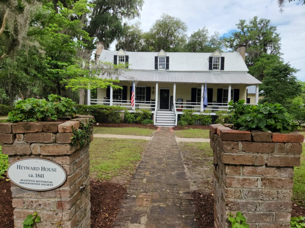 2 Islands, a Lighthouse, & Secret Magic of the Lowcountry 61 Lowcountry house built in 1841 that is today the Heyward House museum.